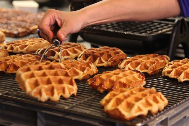 Gaufrier pour gaufre liégeoise puissant